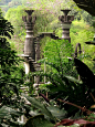 【墨西哥丛林中的超现实主义花园】爱德华·詹姆斯（Edward James），二十世纪最古怪也是最有趣的超现实主义艺术的收集者之一，1940年代末期抵达了墨西哥的希利特拉。在那里他创作了一座奇妙的家园，打造出世界上其他地方都没有的独特雕塑空间。详戳》O网页链接