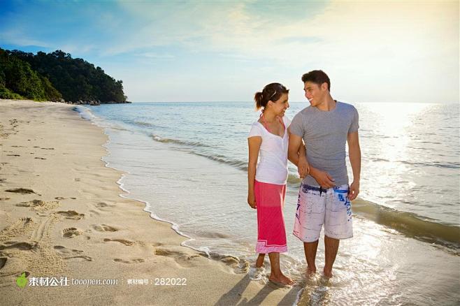 高清海滩情侣图片素材
