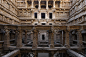 85732599-heritage-architecture-step-well-rani-ni-vava-patan-gujarat-india.jpg (1300×866)