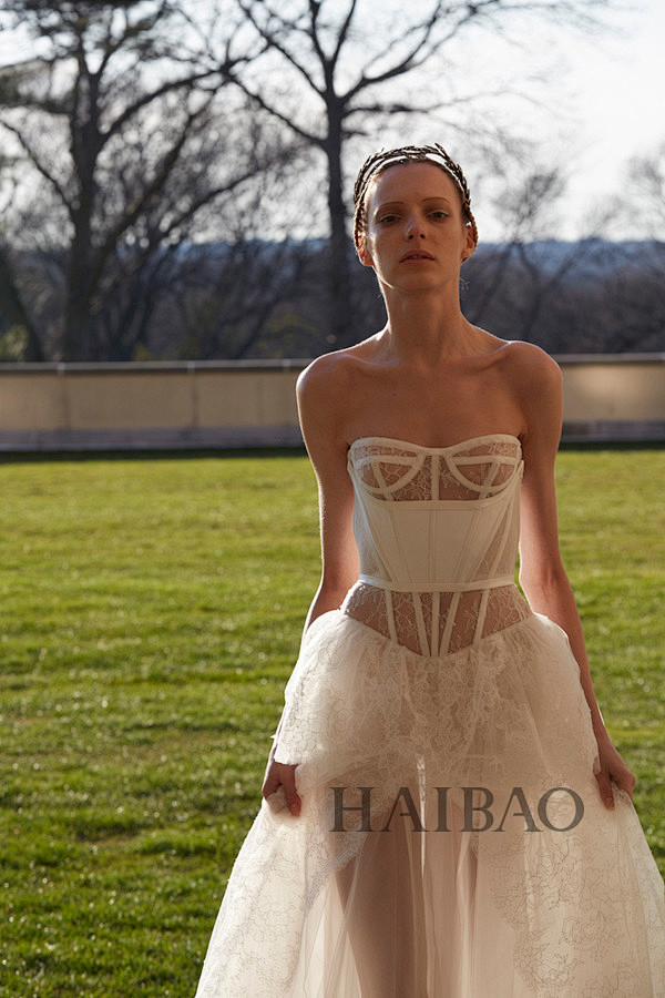 Vera Wang Bridal Spr...