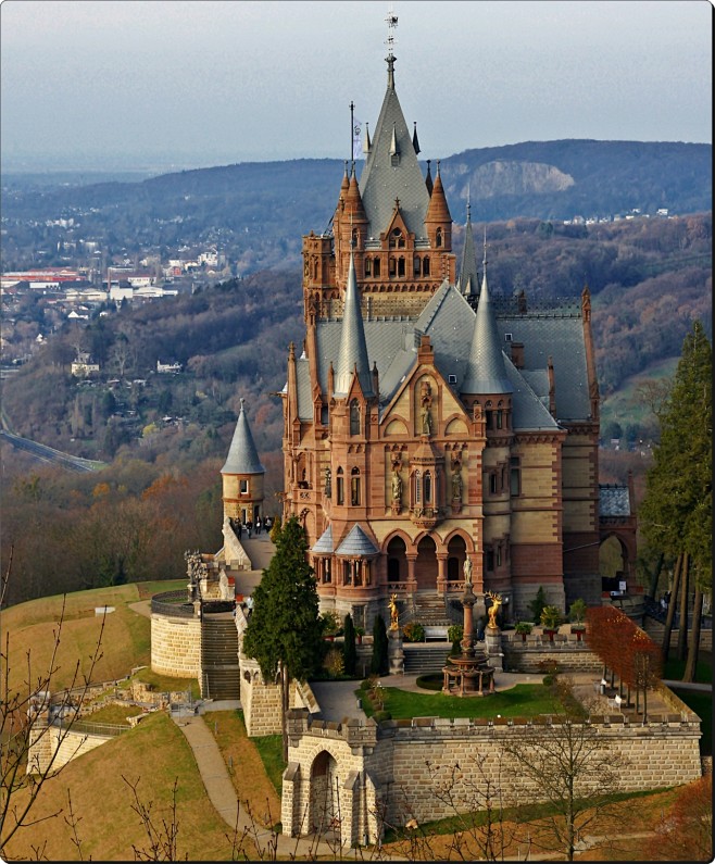 Schloss Drachenburg ...