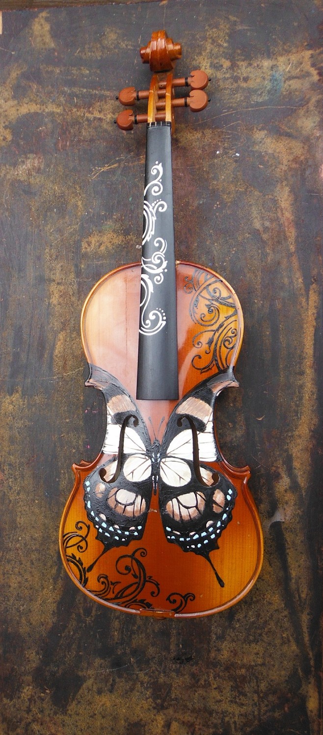 Painted violin...ama...