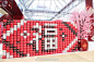 #国际美陈俱乐部##OIA文创学院#今个新春,太古城中心为全城送上至红祝福,人人新春行大运;齐齐大玩互动游戏集齐当红开运符号,全年「红」运当头!与 Coca-Cola®携手打造「红运丰收」主题活动,大玩五大互动游戏收集当红开运符号;姻缘、家庭、健康、财运及文昌全部大丰收!商场更为大家送上专属福「汽」,让大 ​​​​...展开全文c