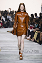 向简约与飘逸嬗变！罗伯特·卡沃利(Roberto Cavalli)2015春夏女装秀，海报网亲临2015春夏米兰时装周_第8页_Roberto Cavalli