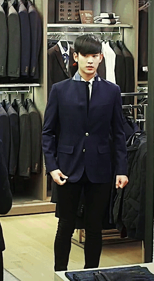 试衣服