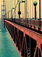 旧金山的金门大桥。美国