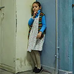 春天的秘密©Jake Michaels 杰克·迈克尔斯
   
&quot;
立春一过，实际上城市里还没啥春天的迹象，
但是风真的就不一样了。
风好像一夜间就变得温润潮湿起来了。
  
这样的风一吹过来，我就可想哭了。
我知道我是自己被自己给感动了。
”
——〔电影〕 顾长卫《立春》