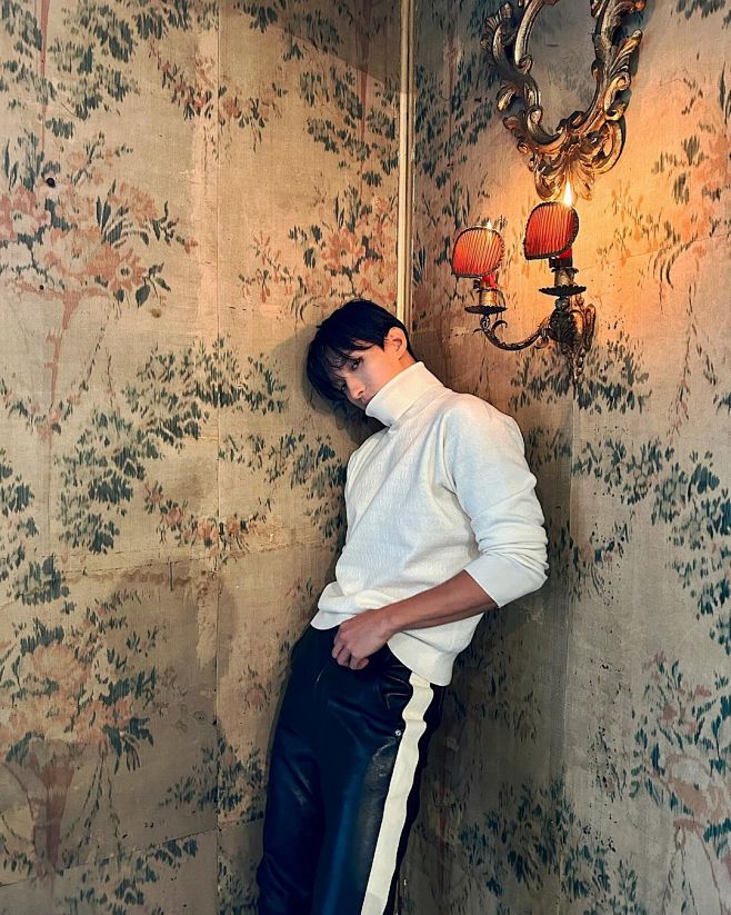 Photo by 도겸 on Octob...