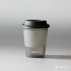 jimeng-2025-08-01-3491-生成一张横版海报；海报背景有质感；产品为塑料杯，文字为plastic cup；要