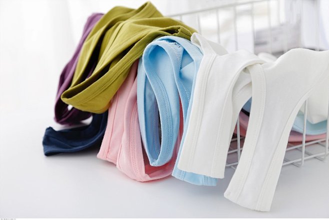 小安磊作品《服装静物拍摄》