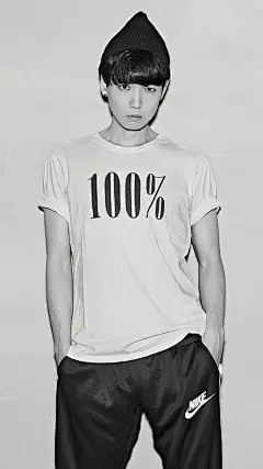 #壁纸# #手机壁纸# #男神# #郑敬淏# #人像# #黑白# #韩流#