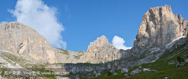 白云岩山脉
Dolomites moun...