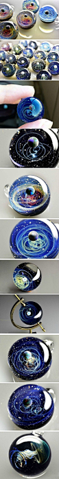转自 导姐叨叨叨
来自日本的设计师、艺术家Tomizu户水贤志的创作，他以太空为主题，用耐热玻璃、人工蛋白石、大理石等材料手工烧制了一系列美丽绝伦的玻璃挂件……是不是感觉每一个玻璃珠里，都有一个宇宙呢？@北坤人素材