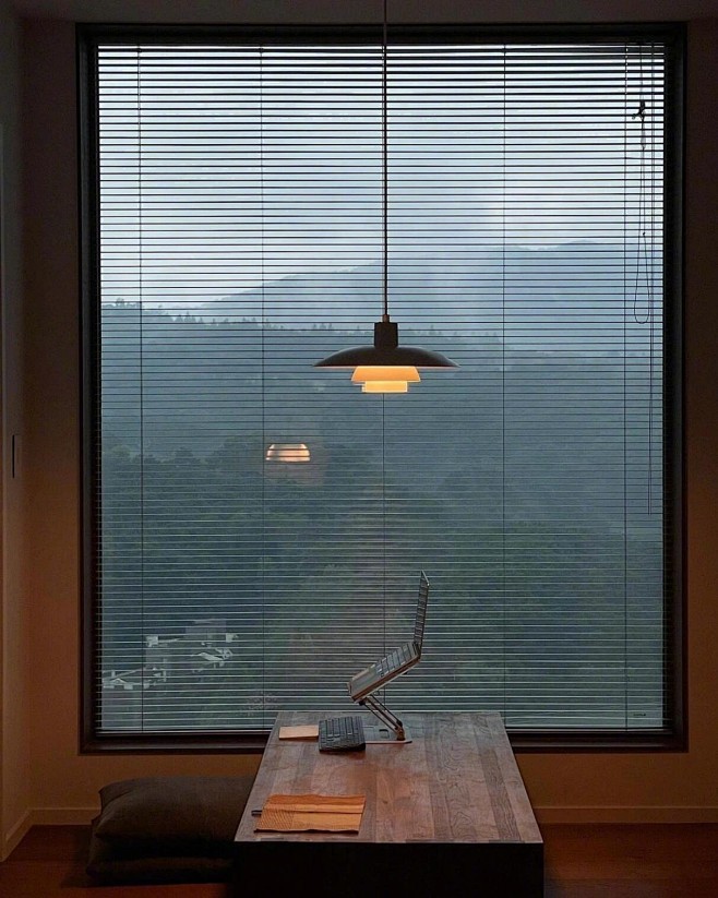 "
平蕪盡處是春山。
"