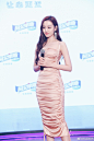当红女星迪丽热巴、杨颖绝美花絮，举手投足自带风情，虽然演技一般，但是颜值确实完美。 ​​​​