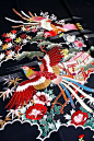 Chim phượng hoàng là biểu tượng của sự cao sang quyền lực cũng như uyển chuyển được ví với người phụ nữ có uy lực trong xã hội. Vì thế đây là biểu tượng dc vua chúa thời xưa trong xã hội Nhật Bản sử dụng trên các bộ Kimono tạo nên sự quyền quý cao sang.Và