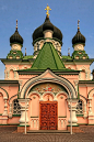 Entrance at Pokrovsky Women's Monastery, Shevchenkivs'kyi district, Kiev, Kyiv city, Ukraine, Russian