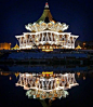 It's always great to be back in Kuching #Sarawak. I don't know why but everytime I visit here the realism of the people culture food and everything just makes me feel happy and at ease.  Photo was taken this evening along the busy Kuching Waterfront showi