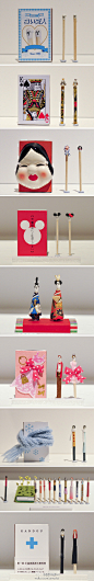 #产品物语#舍不得点燃的日本火柴1／日本kokeshi-m是一个专门为火柴做创意设计的品牌。他们以“爱”和“时间”为主线一共创作了6个系列，其中设计元素应用到日本各个时期的流行元素和文化现象，不禁让火柴盒里面躺着的火柴棍们，生气盎然，仿佛在诉说着那时的文明与繁华。http://t.cn/zOUs7fK