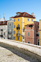 Lisbon’s color photo by Vanessa Deidda (@vanedei) on Unsplash : Download this photo in Lisboa, Portugal by Vanessa Deidda (@vanedei)