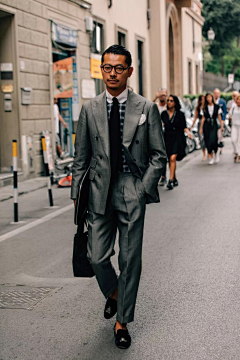 Javen金采集到商务范型男穿搭
