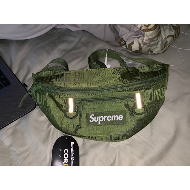 冰蓝supreme2019ss腰包夏季首次发售一眼就看中了这个腰包但是大家都