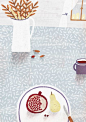 【乌克兰插画师 Nastia Sleptsova 绘画作品】
来自乌克兰插画师 Nastia Sleptsova的这组插画虽然很简单却透露着温馨和暖的气息，每日的食谱，所需的食材，点缀着桌面上的花，几只小小的蚂蚁，窗外的景色...生活中的小记录和那时的心情就这样用画笔记录了下来，这就是他的插画作品的魅力所在。