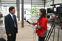 [金聖在北京至青岛节油测试中完胜] 采访主办方负责人乔永锋为贯彻落实国务院“节能减排十二五规划”，充分认识节能减排的极端重要性和紧迫性，增强忧患意识和危机意识，大力推进节能减排工作，中国汽车汽配用品行业联合会和中国汽车配件用品市场协会响应国家号召，开展了“节能减排·利国利民”系列公益活动。燃油清净剂、添加剂在节能减排问题上，应起到至关重要的作用，但目前燃油清净剂、添加剂市场混乱，良莠不齐，为帮助消费者了解、识别节油产品的性能效果，2013年6月8日至9日，由中国汽车汽配用品行......