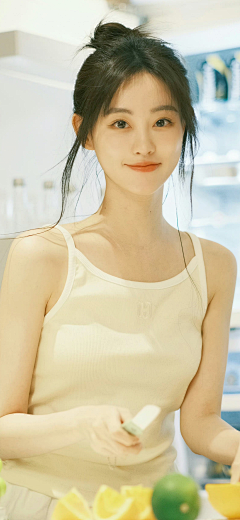 用户wyYtDnvr采集到妖娆美女