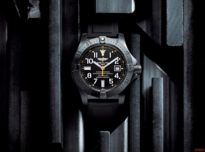 “breitling avenger s...