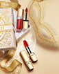 Photo shared by Dior Beauty Official on October 17, 2024 tagging @dior. 可能是一或多人、美妝、口紅、化妝品和文字的圖像.
