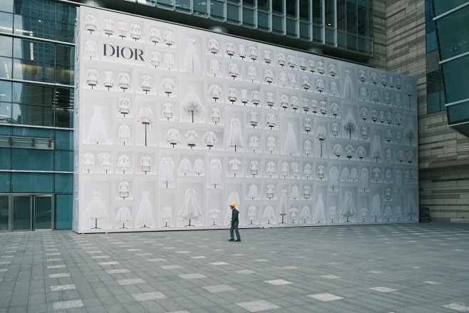 万象城·「DIOR」外立面围挡 - 小红...