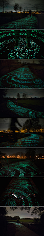 荷兰工作室 Roosegaarde的设计项目，可以在黑暗中发光的自行车路径，灵感来自梵高的名画“星夜”。