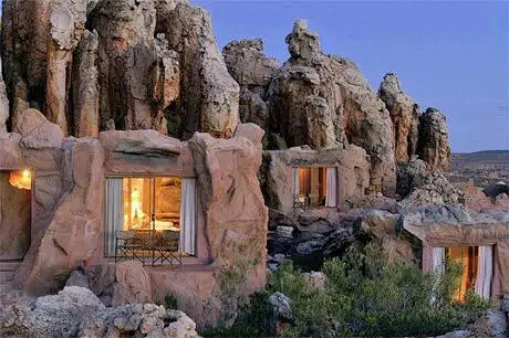 南非塞德堡的洞穴酒店