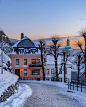 “冬天，在挪威的卑尔根，有那麼一段時間，峽灣可以和夕陽待上一整天。” ​​​