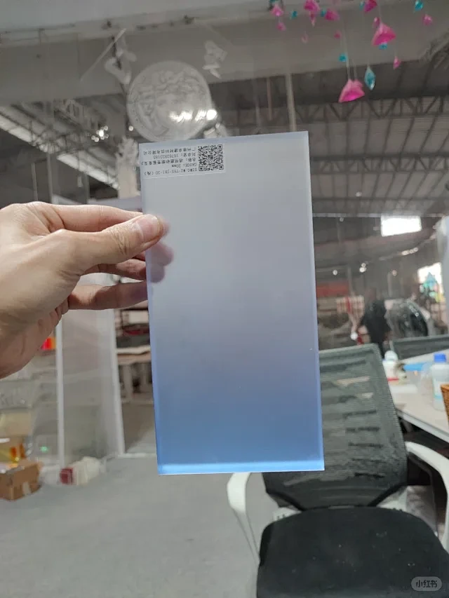 渐变亚克力，设计师喜欢使用的款式