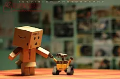 纸箱人 阿愣阿楞 Danboard 牛皮纸 免剪切版本 可动 3d纸模型 DIY-淘宝网