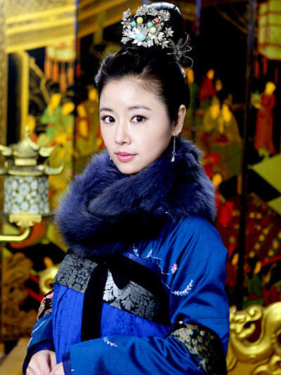 高椎髻林心如这款也挺漂亮