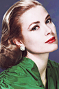 msmildred:

Grace Kelly, c. 1950s.
