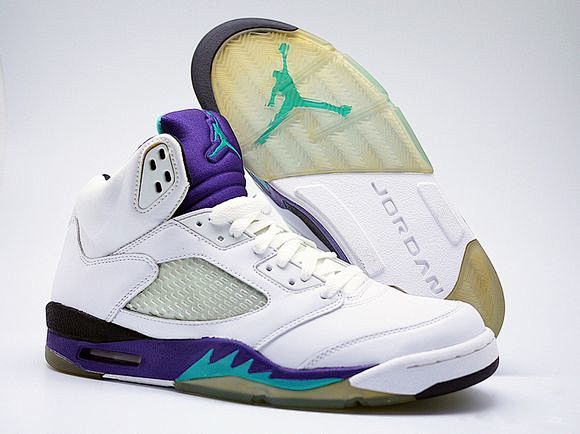 葡萄
Air Jordan 5
这双即将...