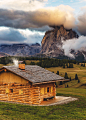 Mountain Cabin, Seiser Alm, Italy
photo via zoom