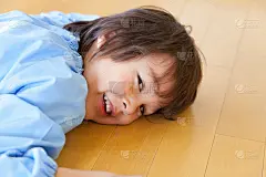 孩子睡了,微笑
