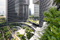 新加坡DUO双景坊 DUO Twin Towers / Buro Ole Scheeren :   Buro Ole Scheeren: DUO(双景坊)由马来西亚和新加坡政府联合开发，极富历史意义。建筑也象征着两国之间的共生关系，并对周边城市和区域产生积极深远的影响。DUO的两座塔楼主要包含了以下功能—— 一座为660套的商业公寓，另一座为办公楼和Andaz五...