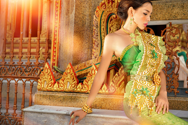 泰国美女海报图片