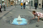 城会玩，惊呆路人的城市街头逼真3D涂鸦。