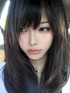 卓昊采集到好看的妹子