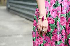 【图】炎热夏日里的“提神良药”！海报时尚日本街拍之古着聚集地原宿篇240期：简装花样依旧足，混搭也要够清凉_第7页_日本街拍_海报时尚@北坤人素材