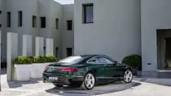 2015款奔驰 S-Class轿车桌面壁纸