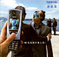 2002 年诞生的诺基亚 7650 在当时缔造了 5 个第一：全球第一款彩屏手机、第一款塞班系统智能手机、第一款内置摄像头拍照手机、第一款滑盖手机（与 8110 不同）、第一款五维摇杆手机。这在当时绝对是一款科技感十足的拉风设备，当然其销量也非常惊人。
