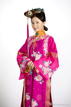 com采集吴佐国戏剧影视服装设计采集到女全身中国古装剧照,那些美的